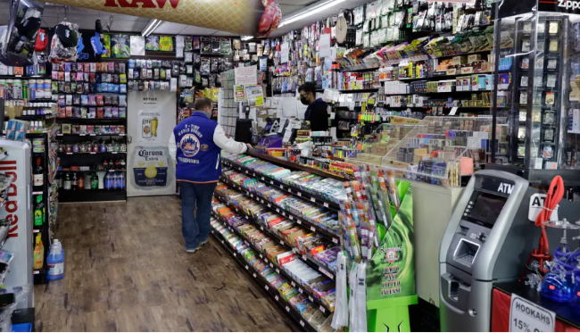 30多年1200呎彩票便利店转让，皇后区云顶世界赌场对面，近肯尼迪机场 class=